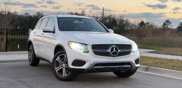 Mercedes GLC300